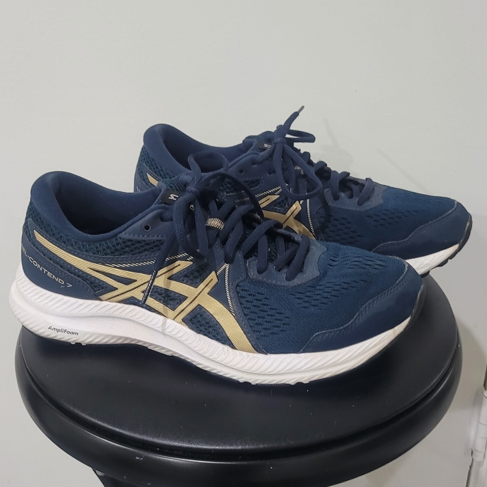 Asics Gel Contend 7, women's sz 9